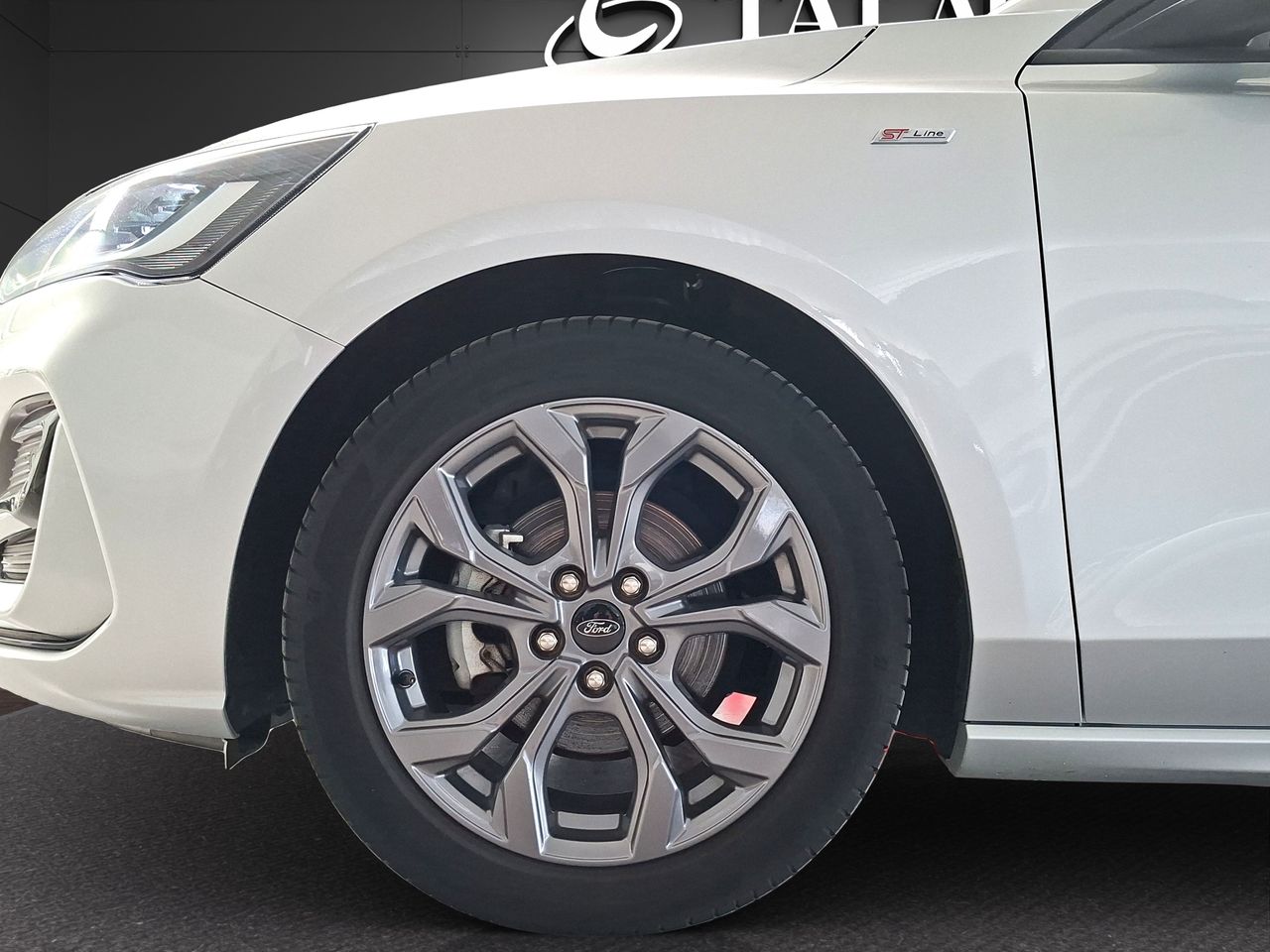 Ford Focus 1.0 Ecoboost MHEV 92kW ST-Line - Foto 9