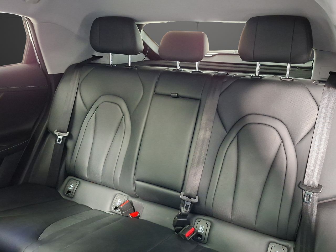 Omoda 5 MY25 - Premium 1.6 TGDI 108kW (145cv) - Foto 12