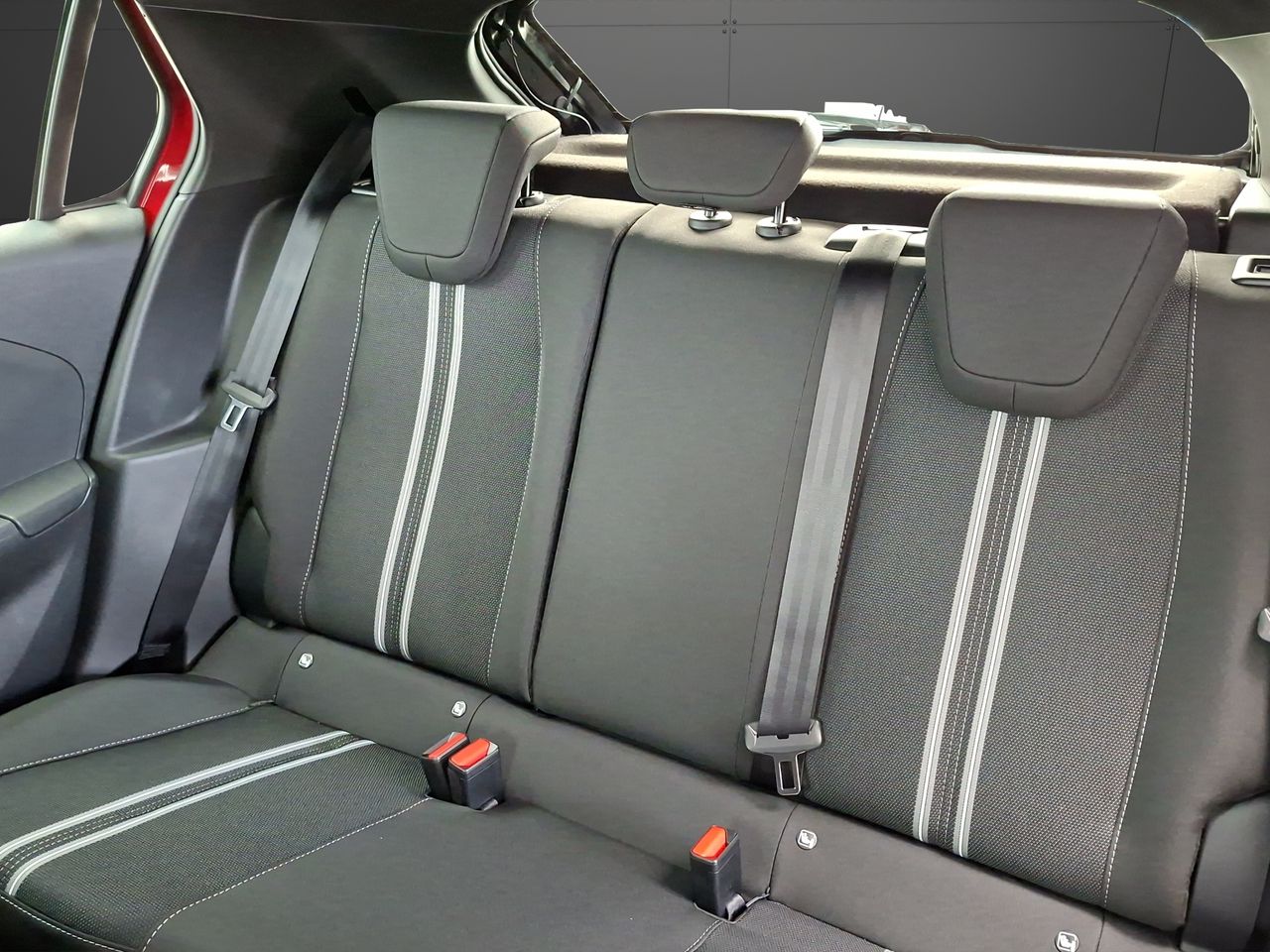 Opel Corsa 1.2T XHLHybrid 81kW GS eDCT - Foto 14