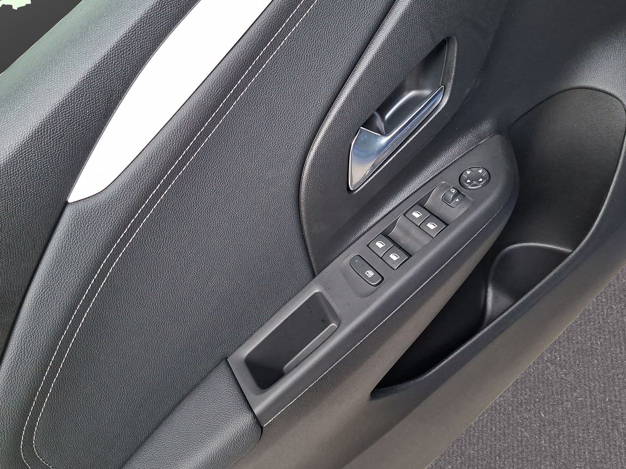 Opel Corsa 1.2T XHLHybrid 81kW GS eDCT - Foto 16