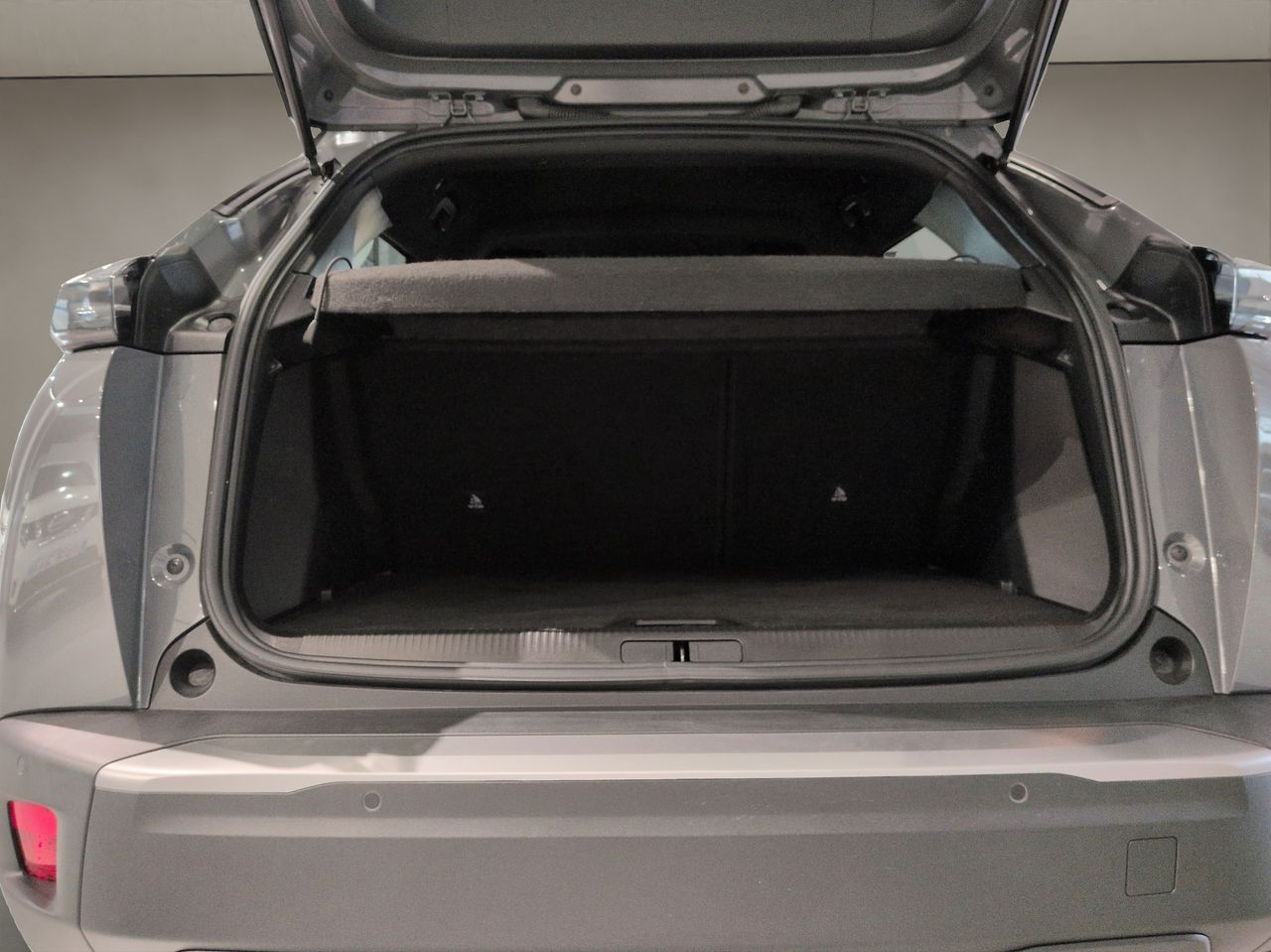 Peugeot 2008 Eléctrico GT 156 (115kW) - Foto 11