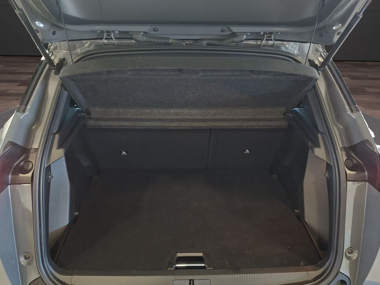 Peugeot 2008 Eléctrico GT 156 (115kW) - Foto 16