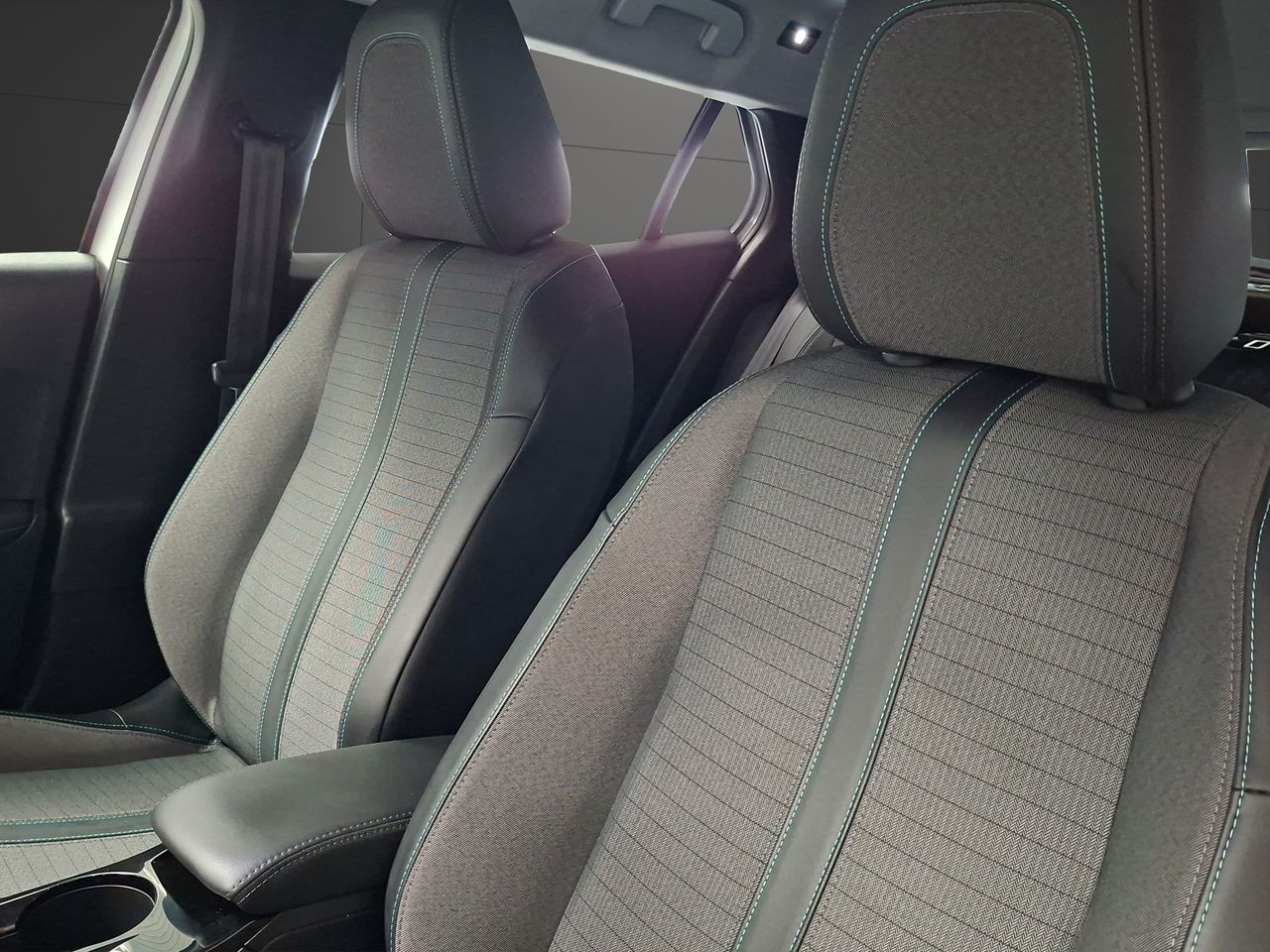 Peugeot 2008 Allure Pack BlueHDI 81kW (110CV) - Foto 12