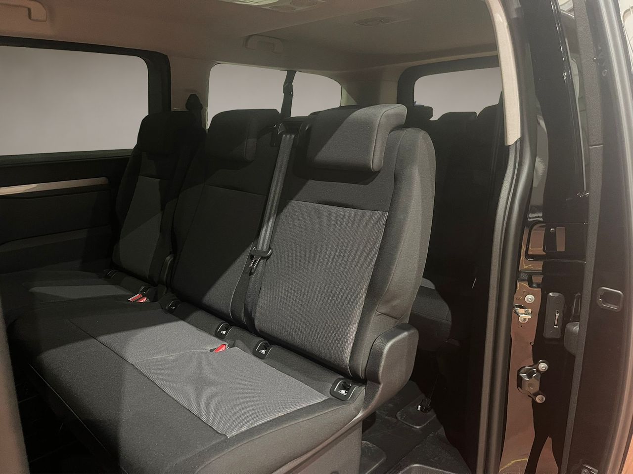 Peugeot Traveller Business Long BlueHDi 180 S&S EAT8 - Foto 11