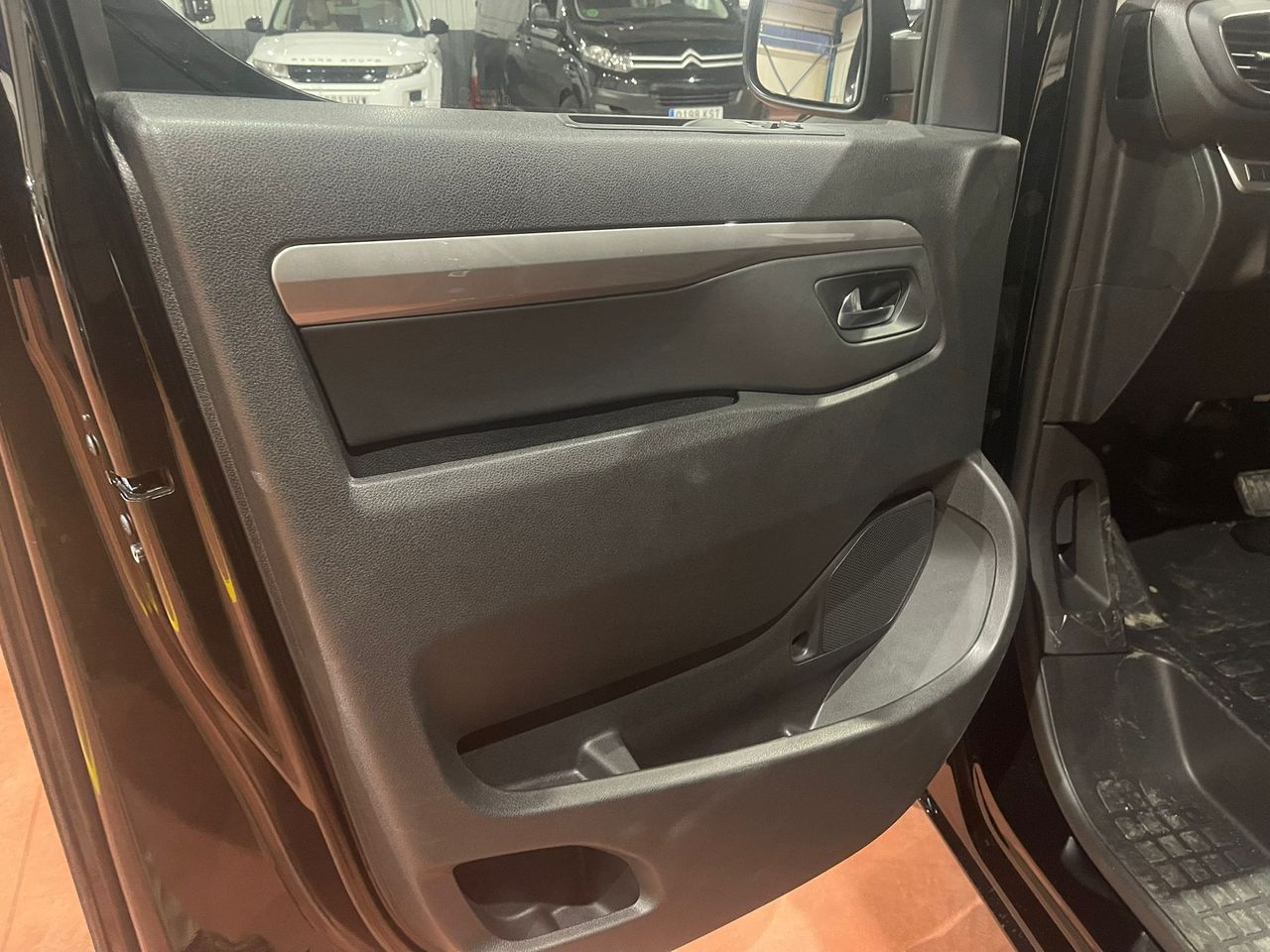 Peugeot Traveller Business Long BlueHDi 180 S&S EAT8 - Foto 15