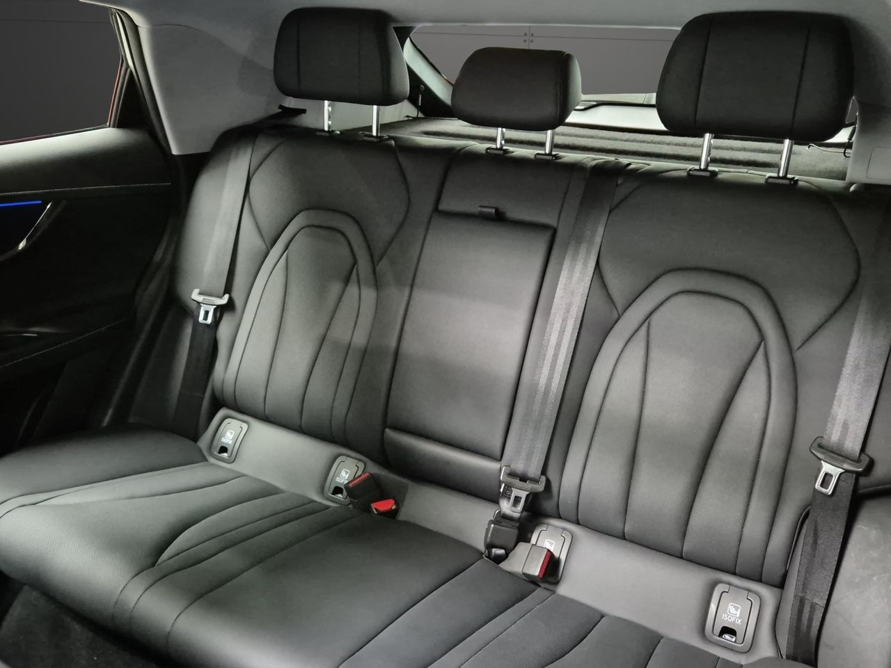 Omoda 5 MY25 - Premium 1.6 TGDI 108kW (145cv) - Foto 13