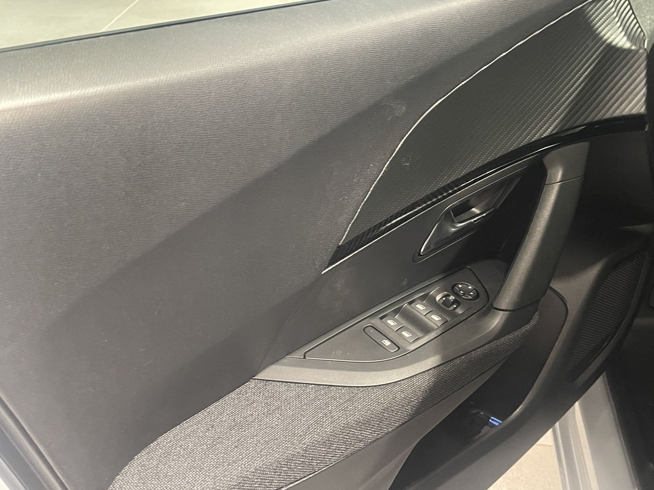 Peugeot 2008 N2008 Style Hybrid 145 eDCS6 - Foto 19