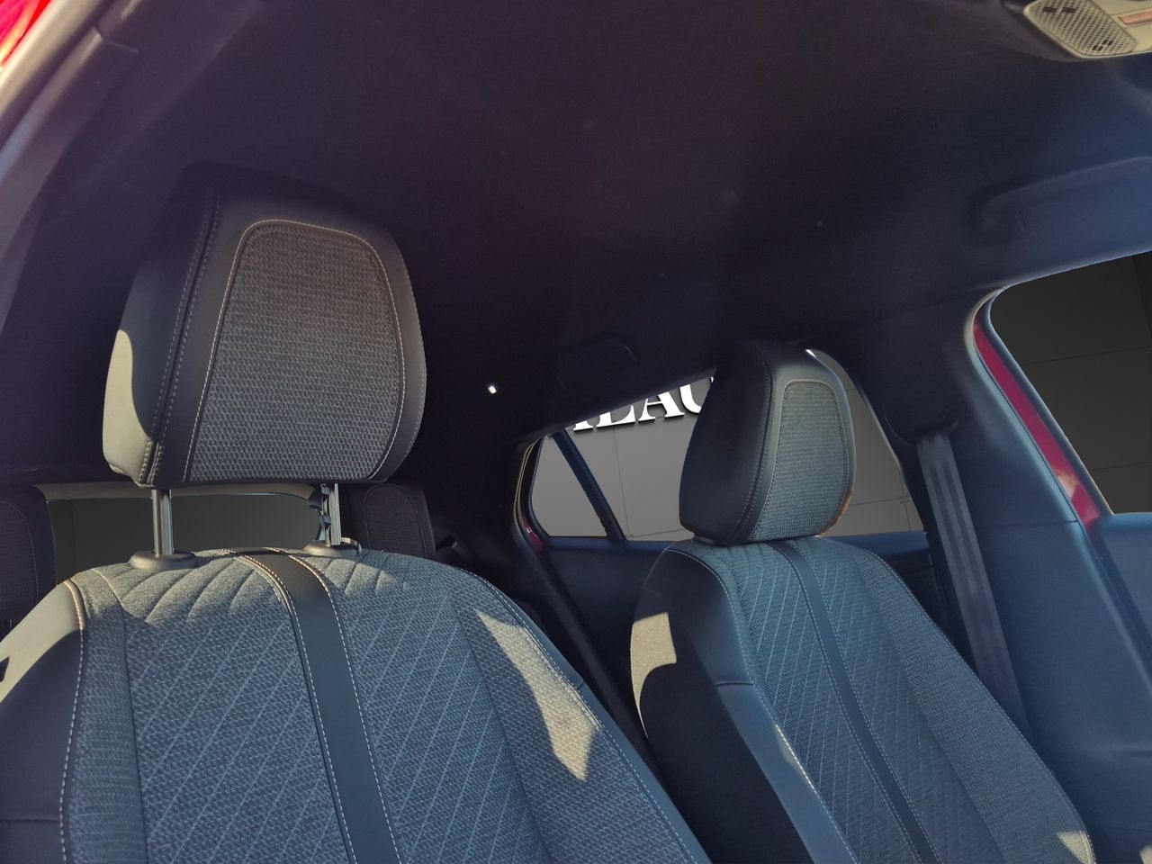 Peugeot 2008 Allure Gasolina 100 S&S 6 Vel. MAN - Foto 15