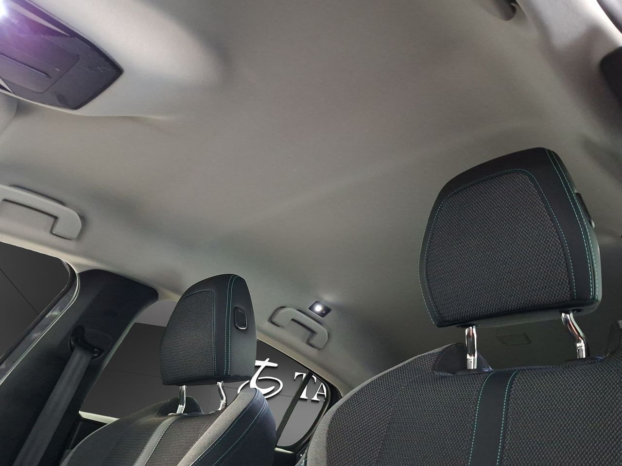 Peugeot 308 5P Allure Gasolina 130 S&S MAN - Foto 18