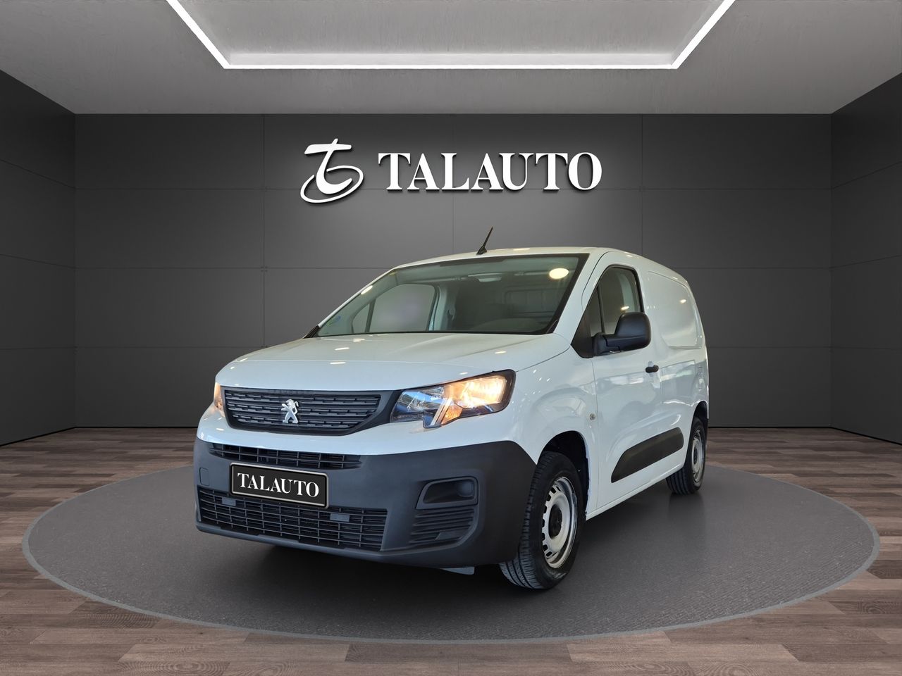 Peugeot Partner PRO STANDARD 600 Kg BLUEHDI 100cv S&S 5vel - Foto 2