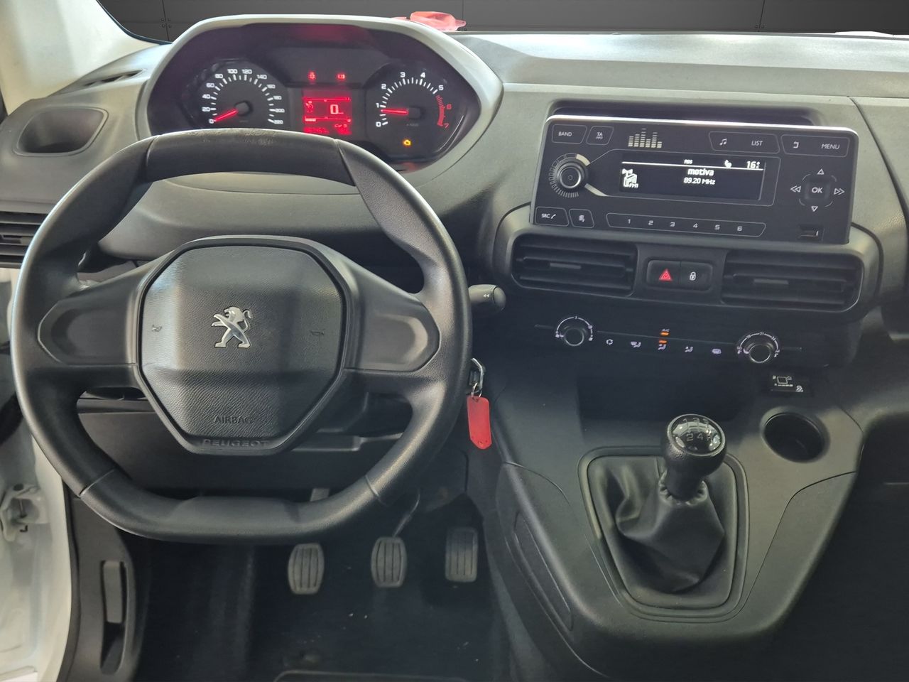 Peugeot Partner PRO STANDARD 600 Kg BLUEHDI 100cv S&S 5vel - Foto 15