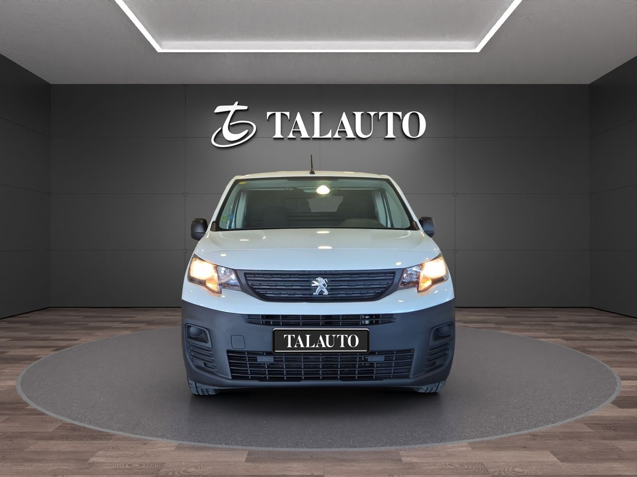 Peugeot Partner PRO STANDARD 600 Kg BLUEHDI 100cv S&S 5vel - Foto 9