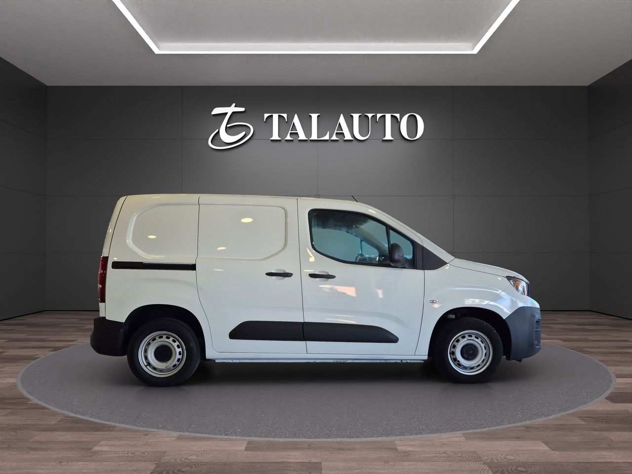 Peugeot Partner PRO STANDARD 600 Kg BLUEHDI 100cv S&S 5vel - Foto 7