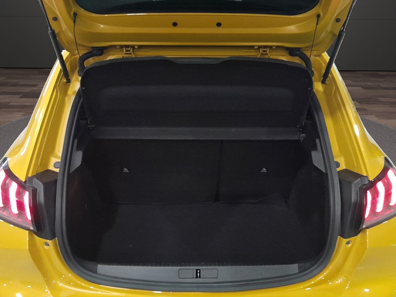 Peugeot 208 BlueHDi 73kW (100CV) Allure - Foto 22