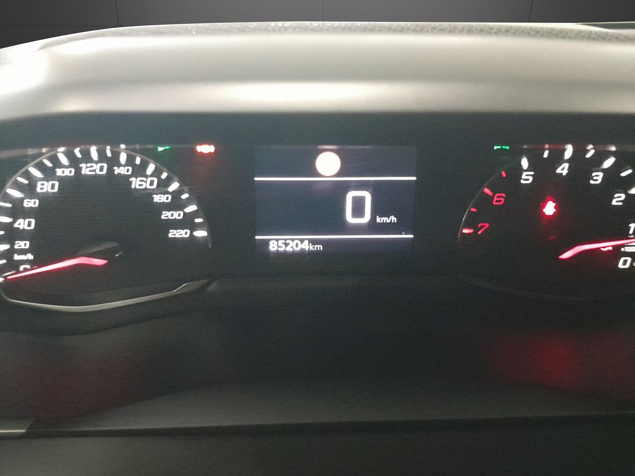 Peugeot 208 BlueHDi 73kW (100CV) Allure - Foto 14