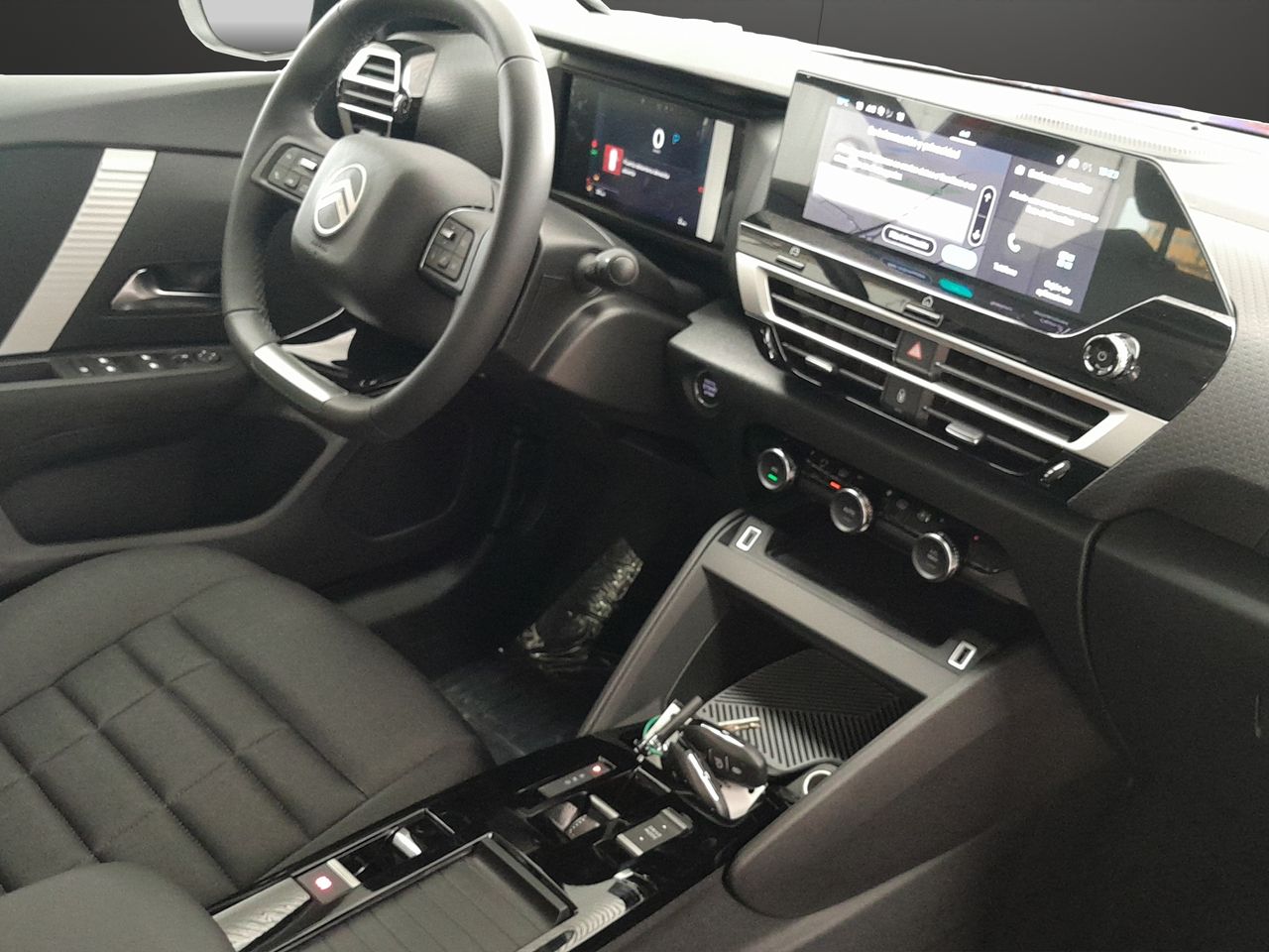 Citroën C4 Hybrid 145 ë-DCS6 Business Edition - Foto 11