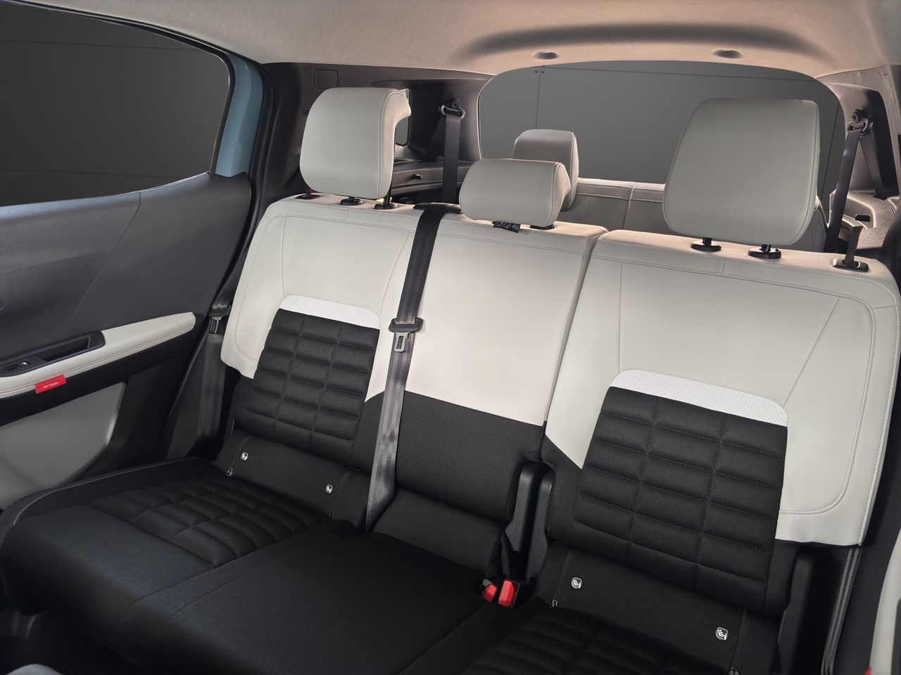 Citroën C3 Aircross Hybrid 145 ë-DCS6 MAX 7 plazas - Foto 14