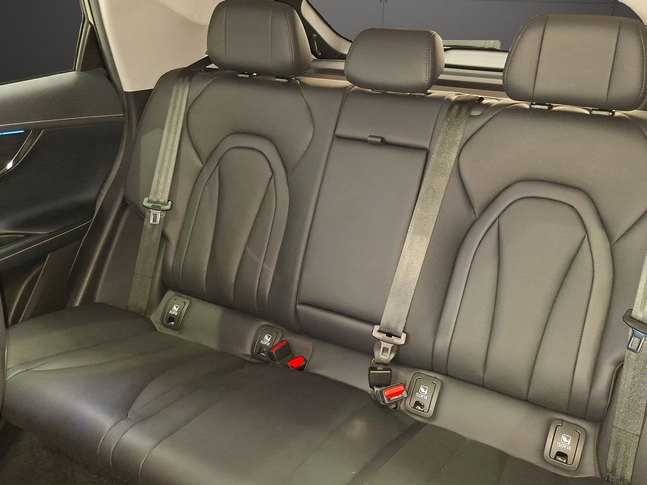 Omoda 5 MY25 - Premium 1.6 TGDI 108kW (145cv) - Foto 19