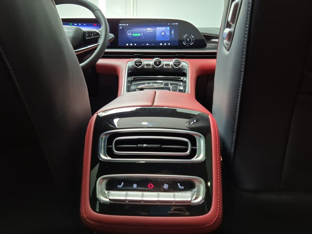 Omoda 9 SHS SHS Premium 1.5 TGDI 395kW AWD - Foto 19