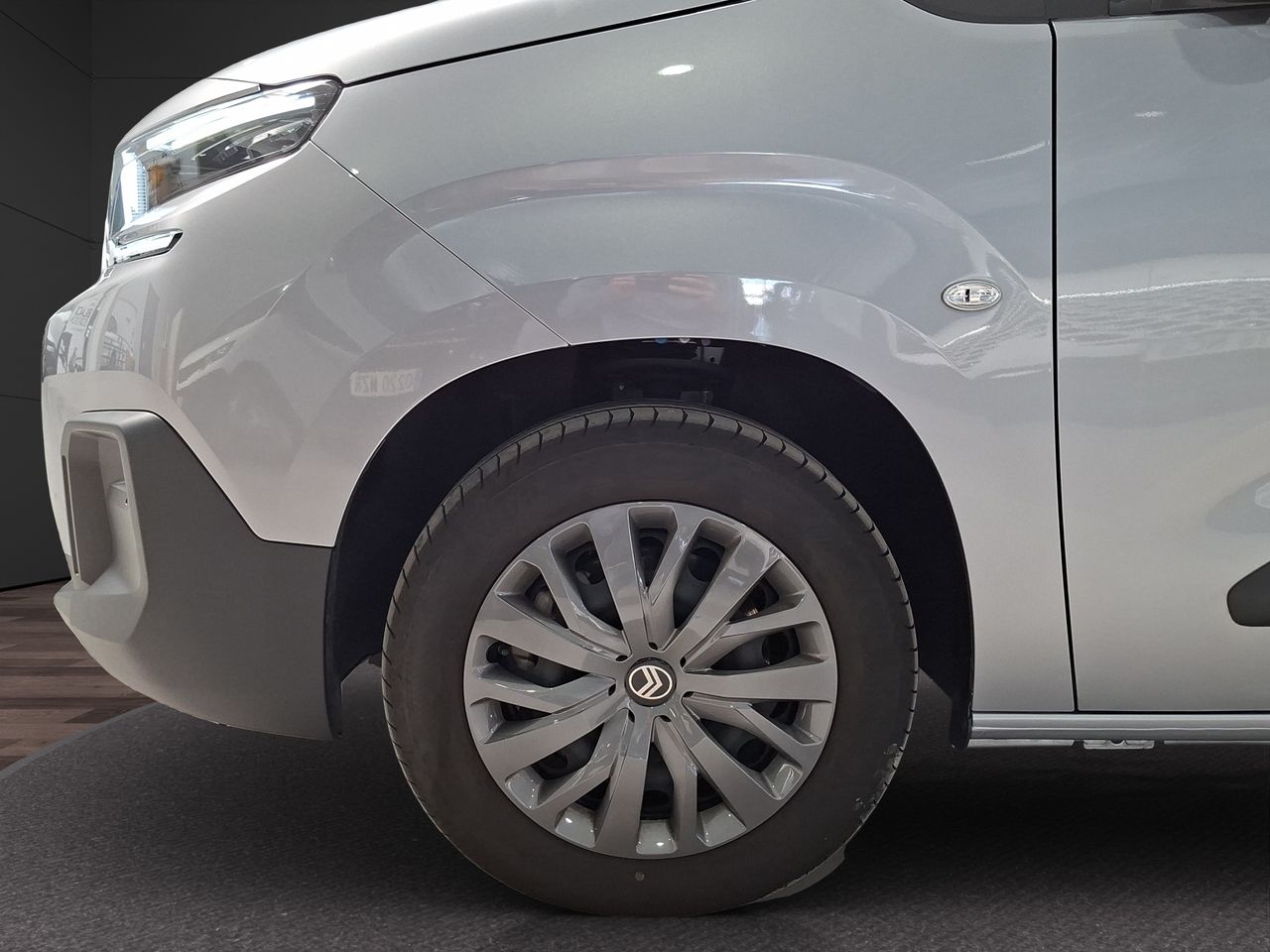 Citroën Berlingo M Plus Diésel 100CV Manual - Foto 10