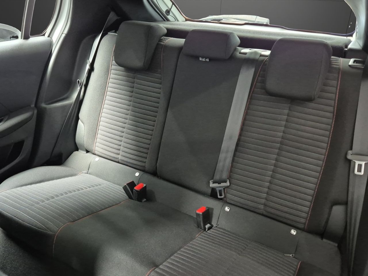 Peugeot 208 BlueHDi 73kW (100CV) Active Pack - Foto 13