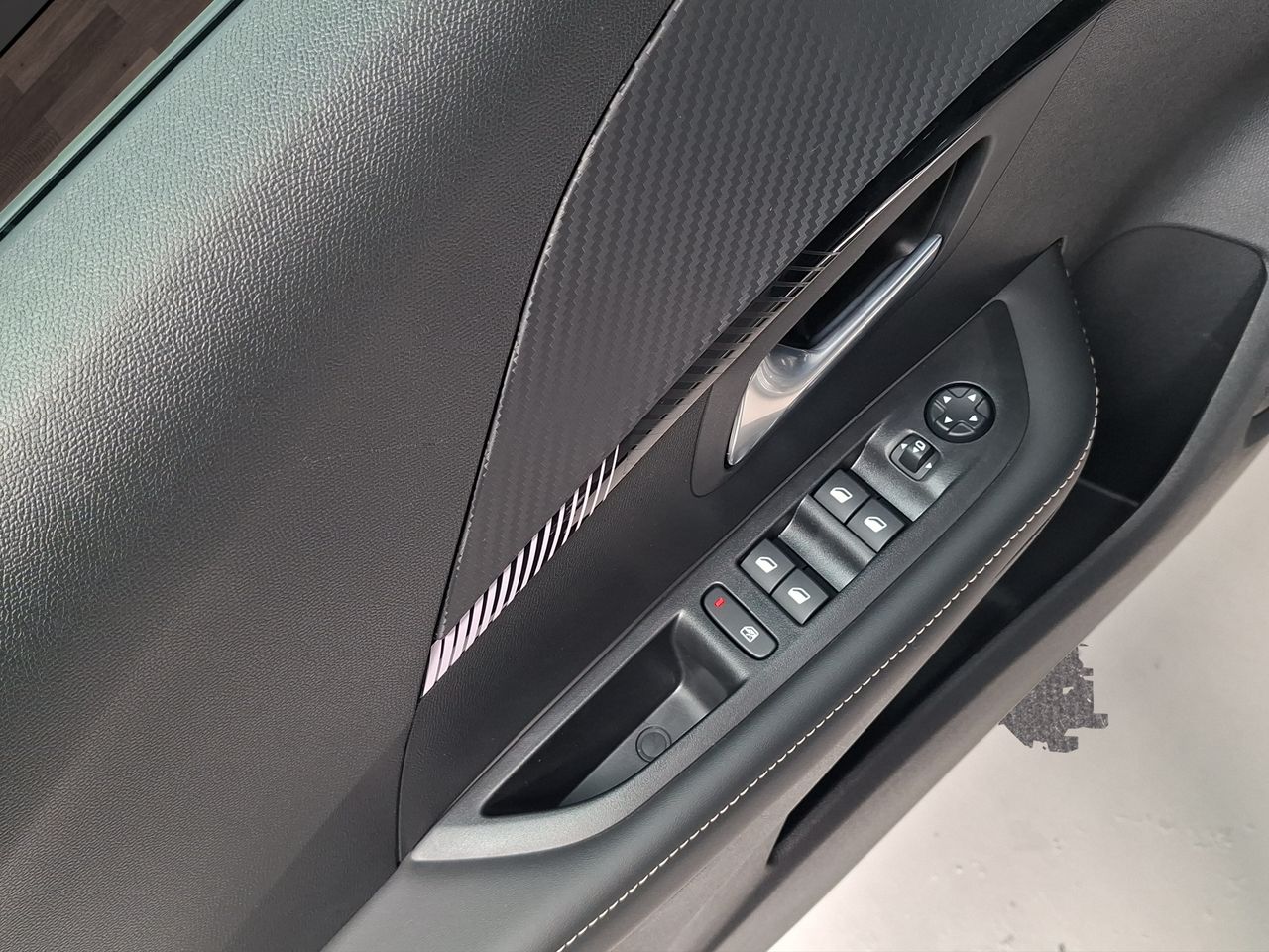 Peugeot 208 Allure Gasolina 100 S&S 6 Vel. MAN - Foto 21