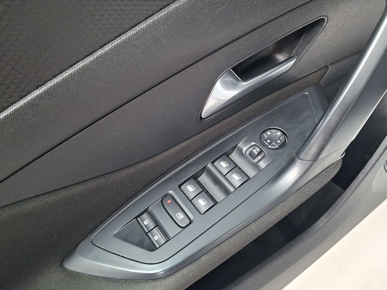 Peugeot 308 5P Active Pack BlueHDi 130 S&S EAT8 - Foto 21