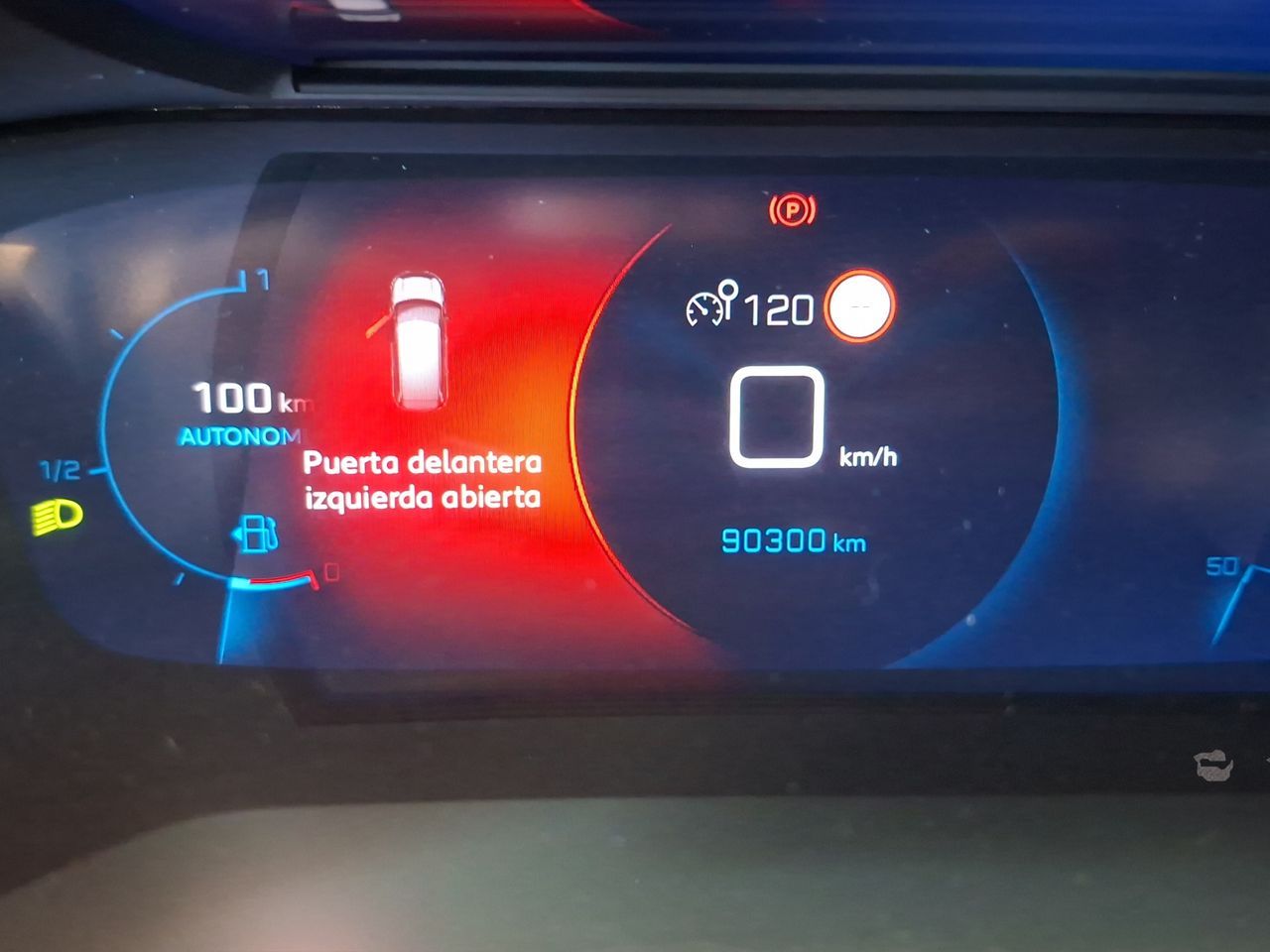 Peugeot 2008 GT BlueHDI 130 S&S EAT8 - Foto 17