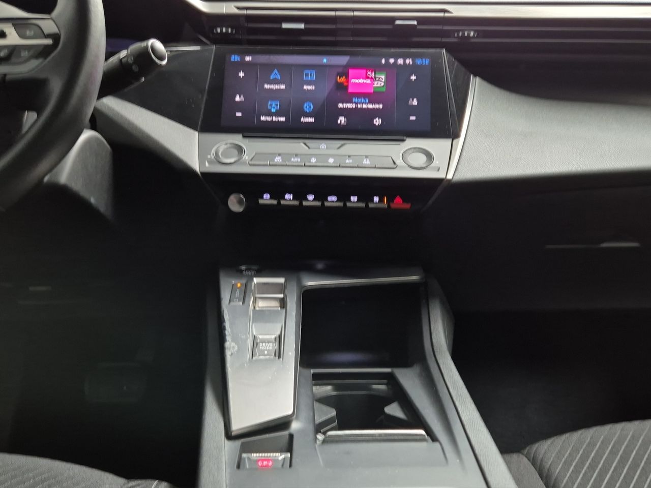 Peugeot 308 5P Active Pack BlueHDi 130 S&S EAT8 - Foto 14