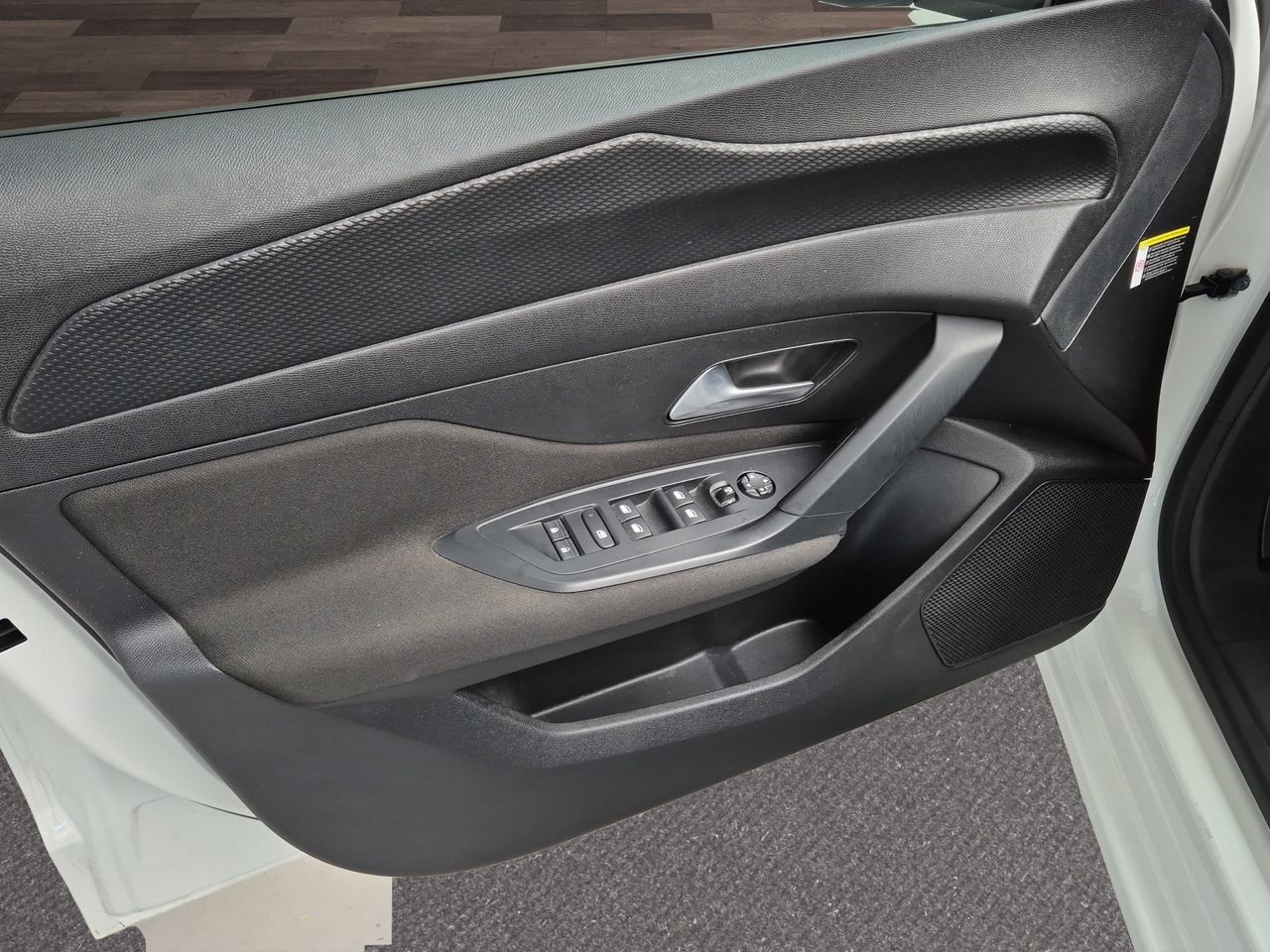 Peugeot 308 5P Active Pack BlueHDi 130 S&S EAT8 - Foto 19