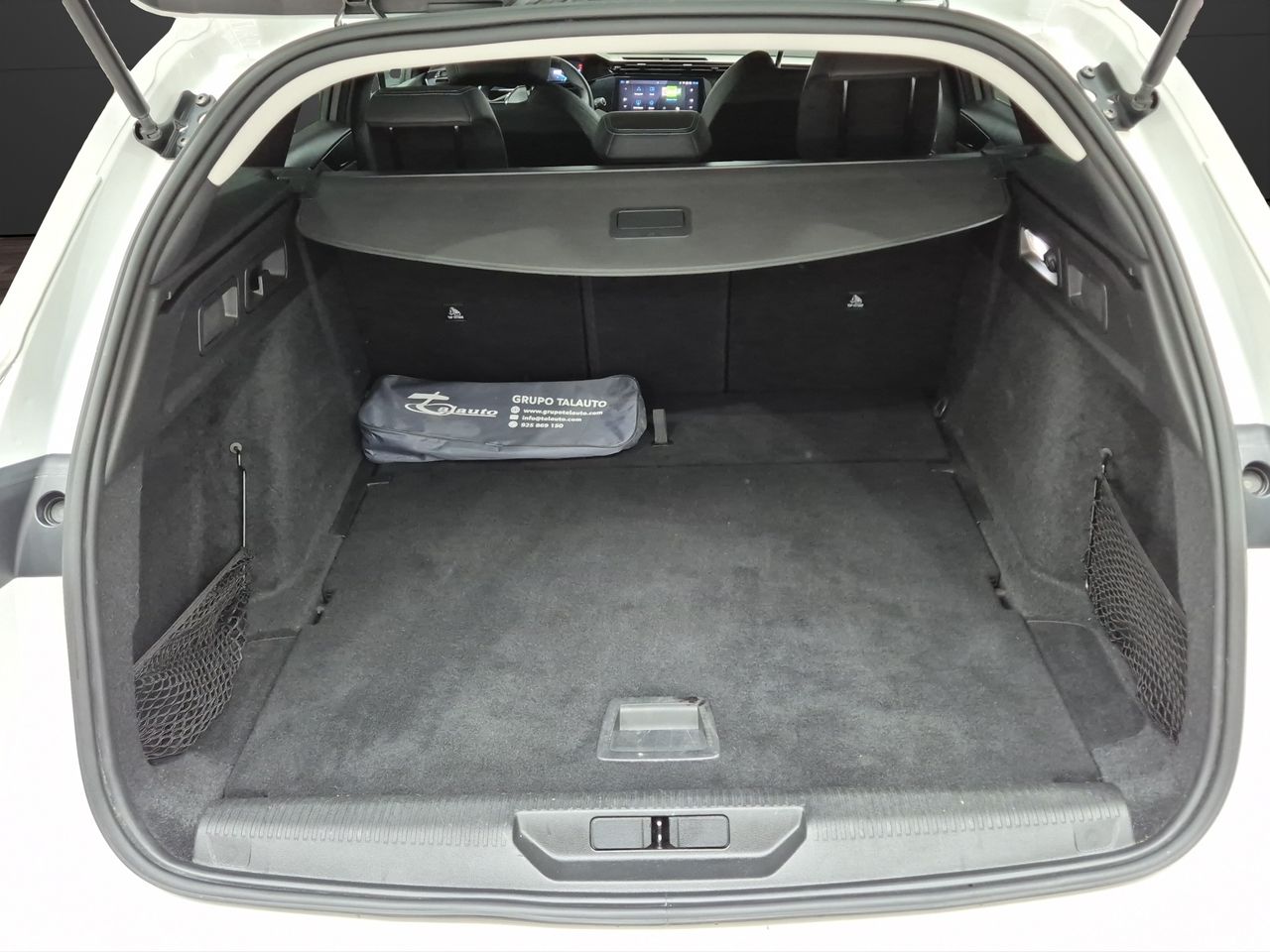 Peugeot 308 5P Allure BlueHDi 130 S&S EAT8 - Foto 20