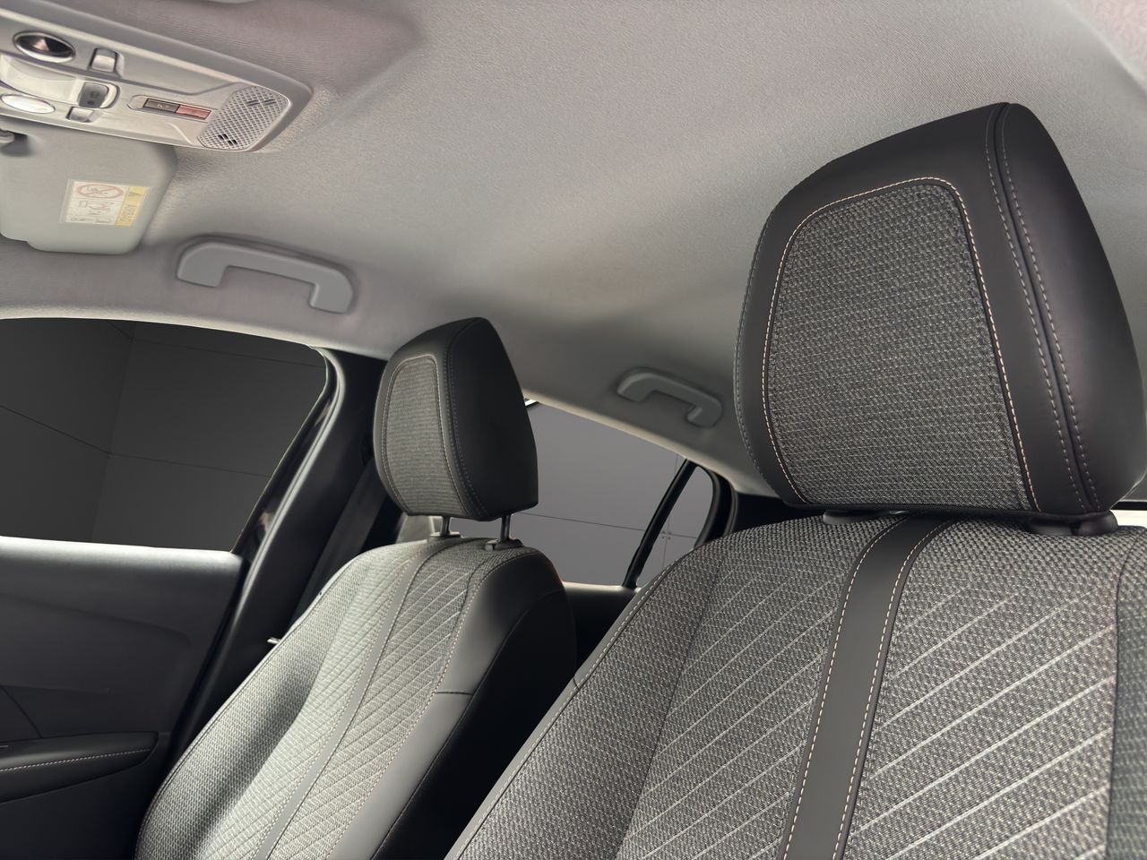 Peugeot 208 Allure Gasolina 100 S&S 6 Vel. MAN - Foto 16