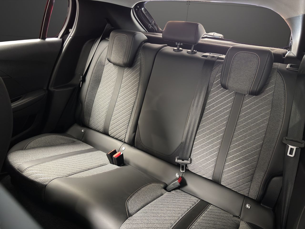 Peugeot 208 Allure Gasolina 100 S&S 6 Vel. MAN - Foto 12