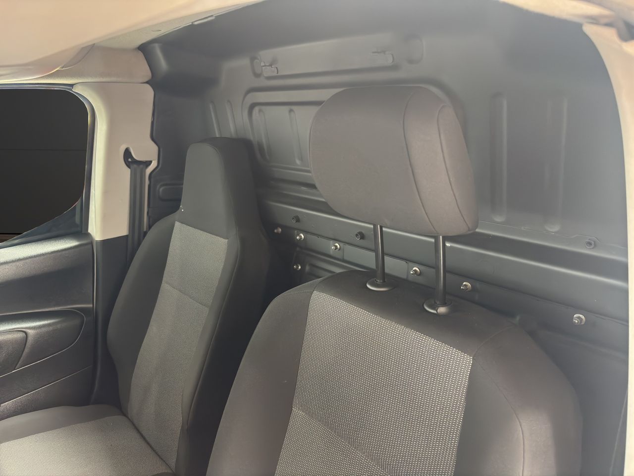 Peugeot Partner PRO STANDARD 600 Kg BLUEHDI 100cv S&S 6vel MAN - Foto 12