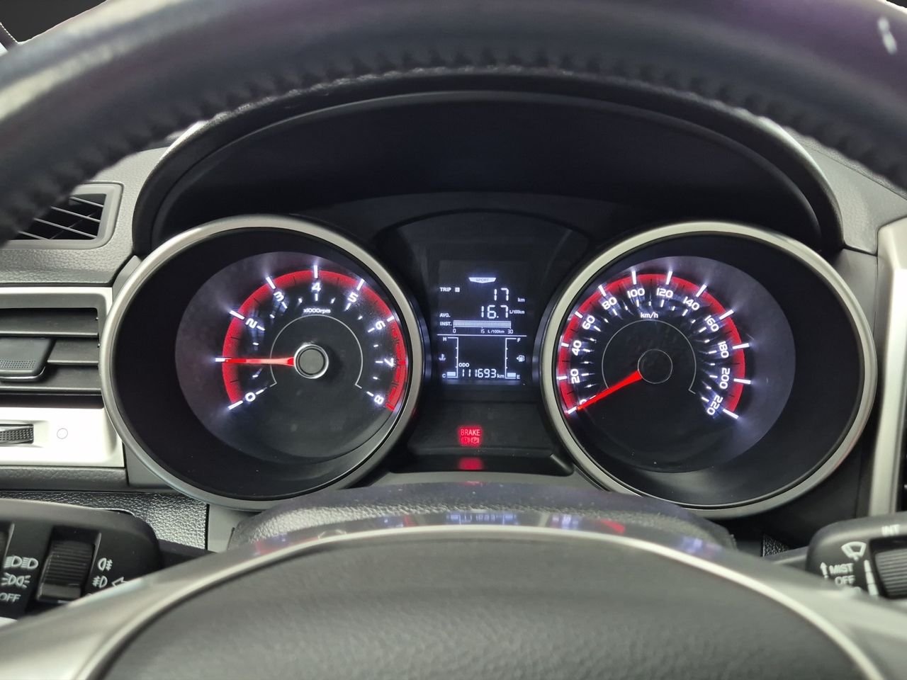 SsangYong Tivoli G16 Limited 4x2 - Foto 17