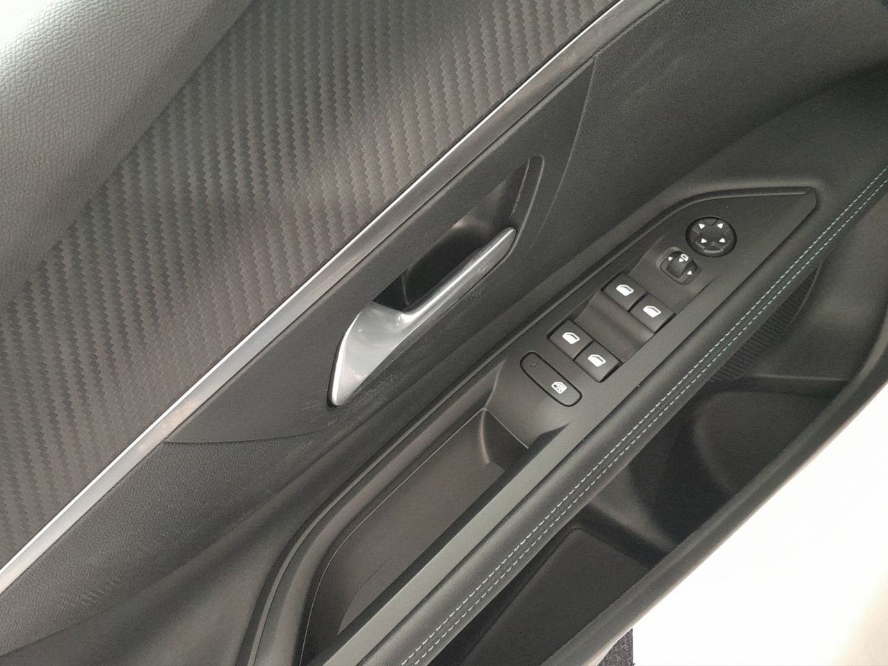 Peugeot 3008 1.2 PureTech 96KW S&S Allure Pack - Foto 19