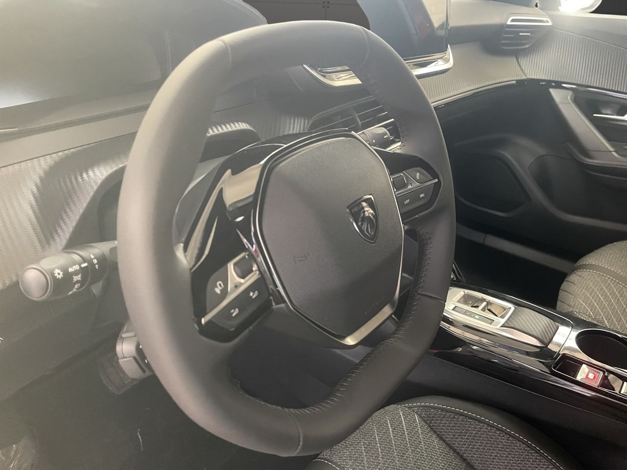 Peugeot 2008 N2008 Allure Hybrid 145 eDCS6 - Foto 15