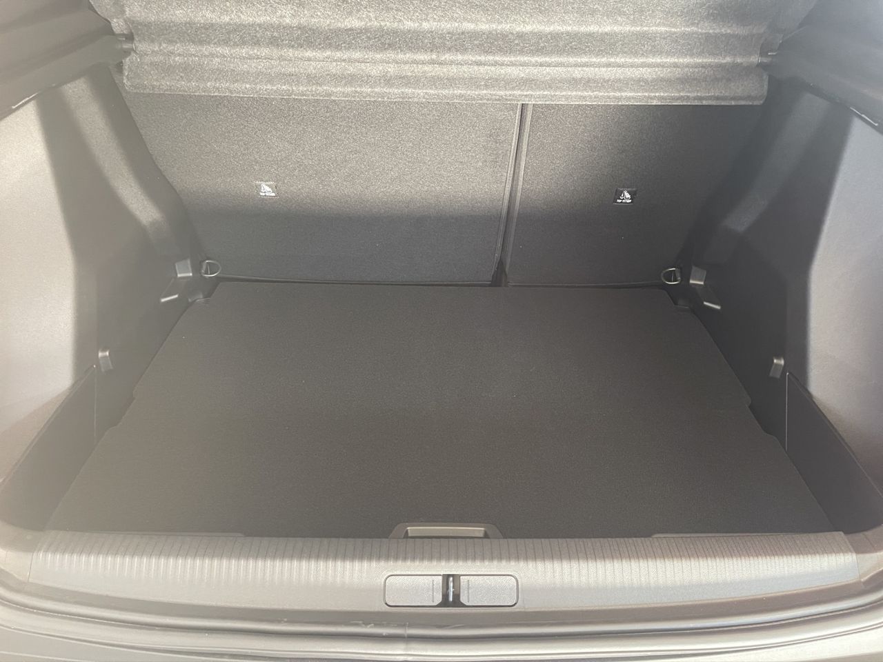 Peugeot 2008 N2008 Allure Hybrid 145 eDCS6 - Foto 18