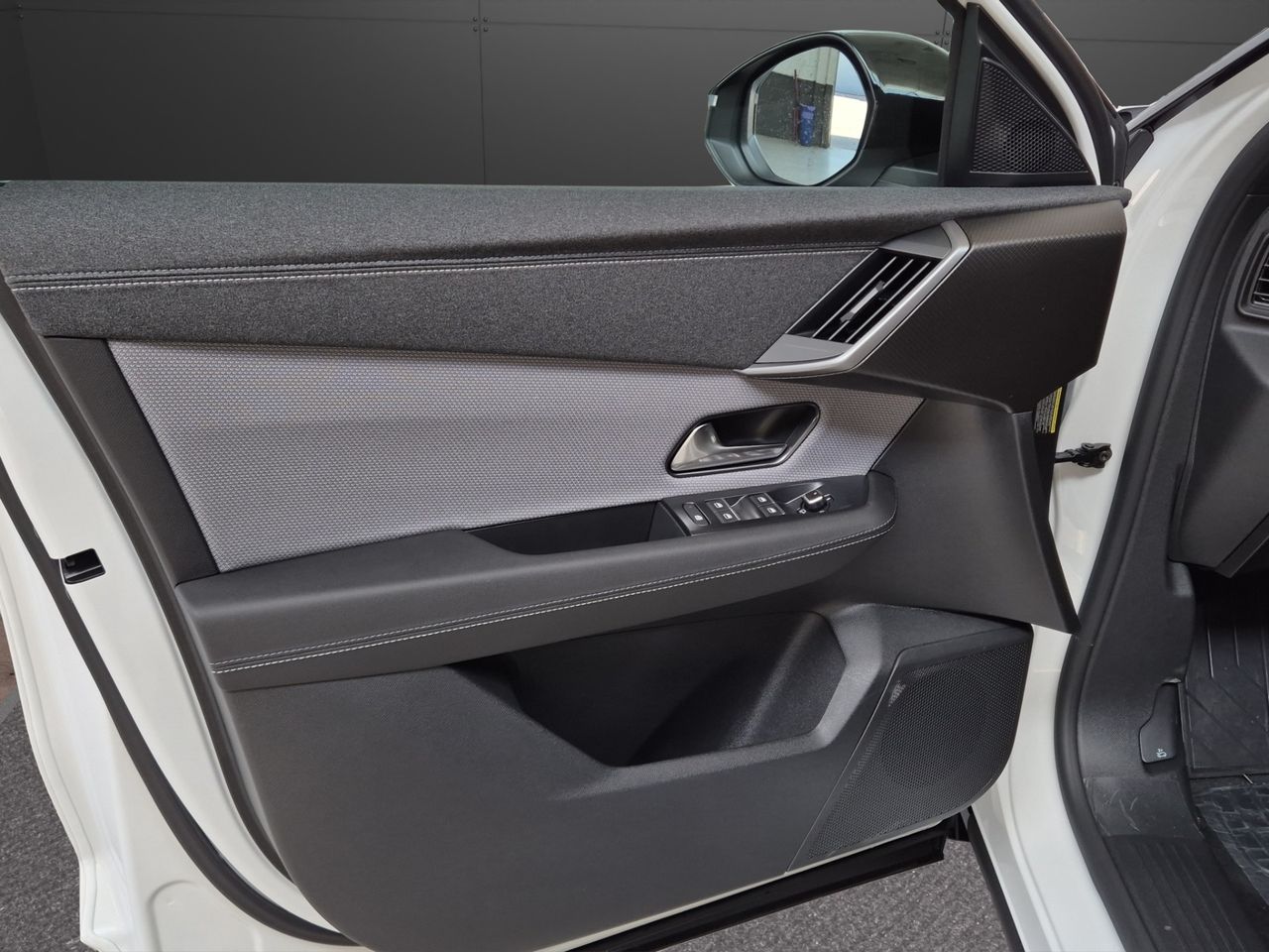 Opel Grandland 1.2T XHT Hybrid eDCT6 S/S GS - Foto 19