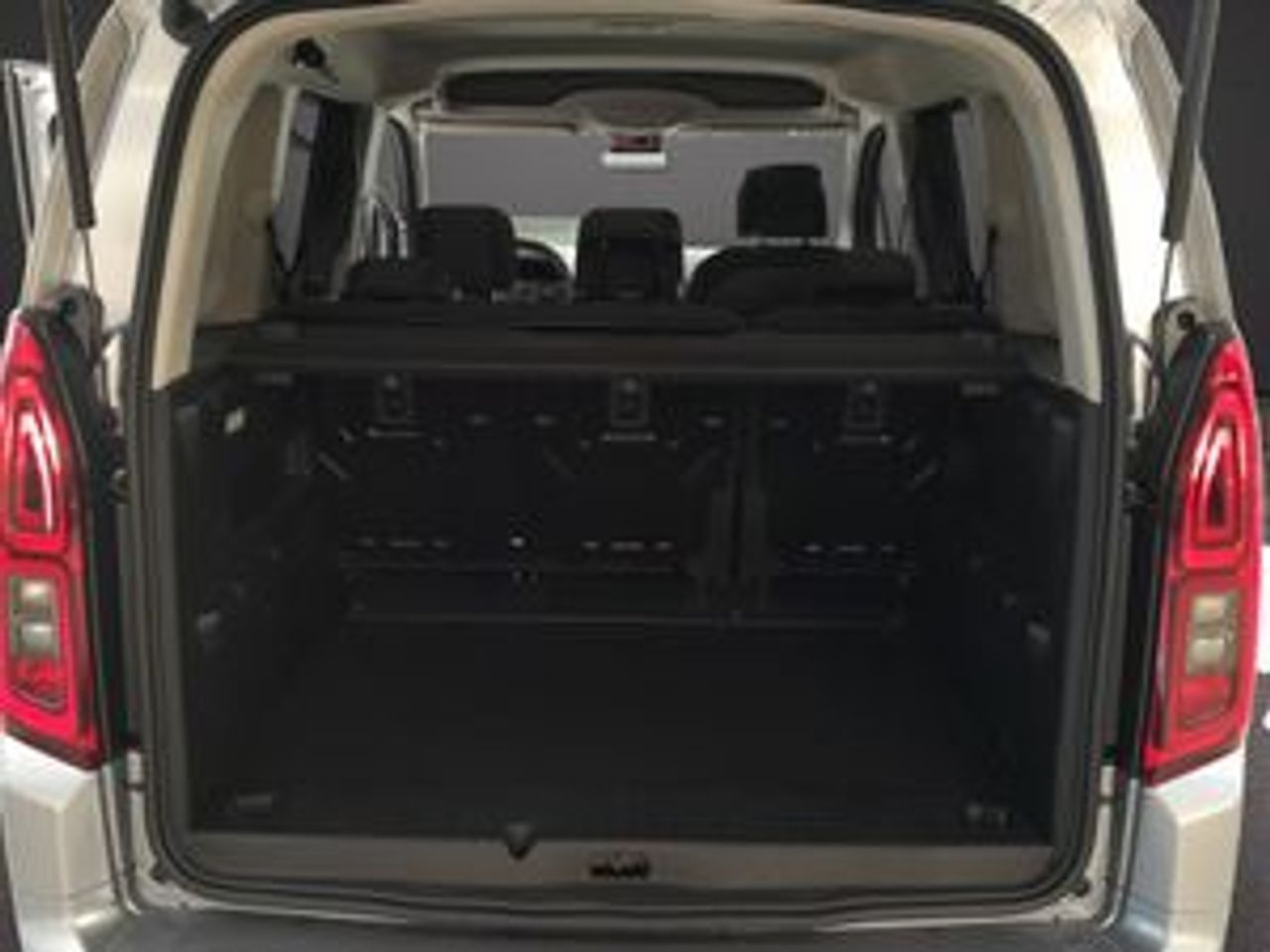 Opel Combo 100 Cv 1.5 Td S/S MT6 €6.4 - Foto 15