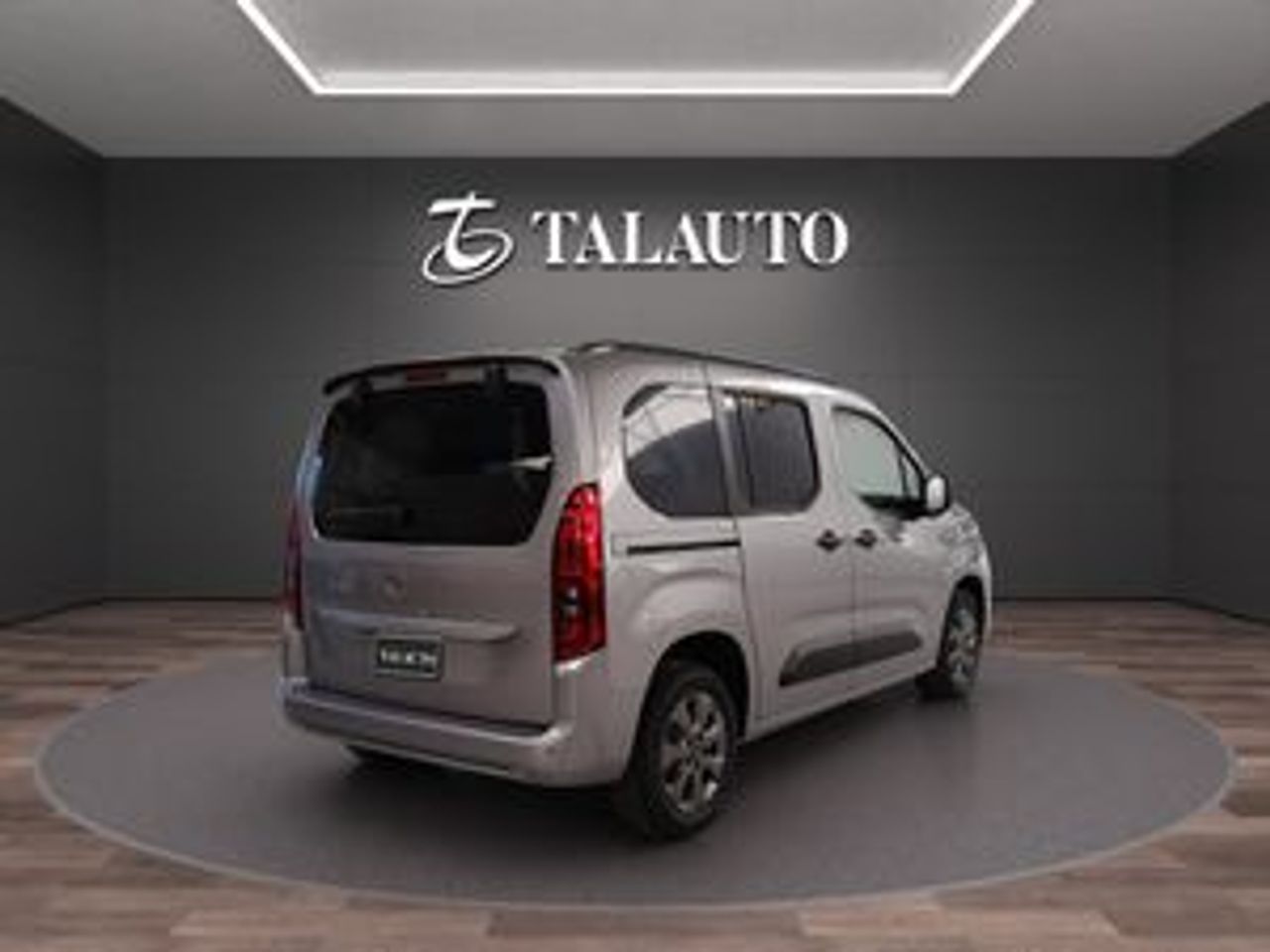 Opel Combo 100 Cv 1.5 Td S/S MT6 €6.4 - Foto 7