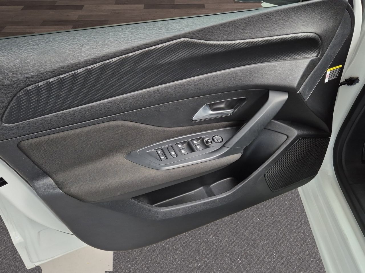 Peugeot 308 5P Active Pack BlueHDi 130 S&S EAT8 - Foto 12