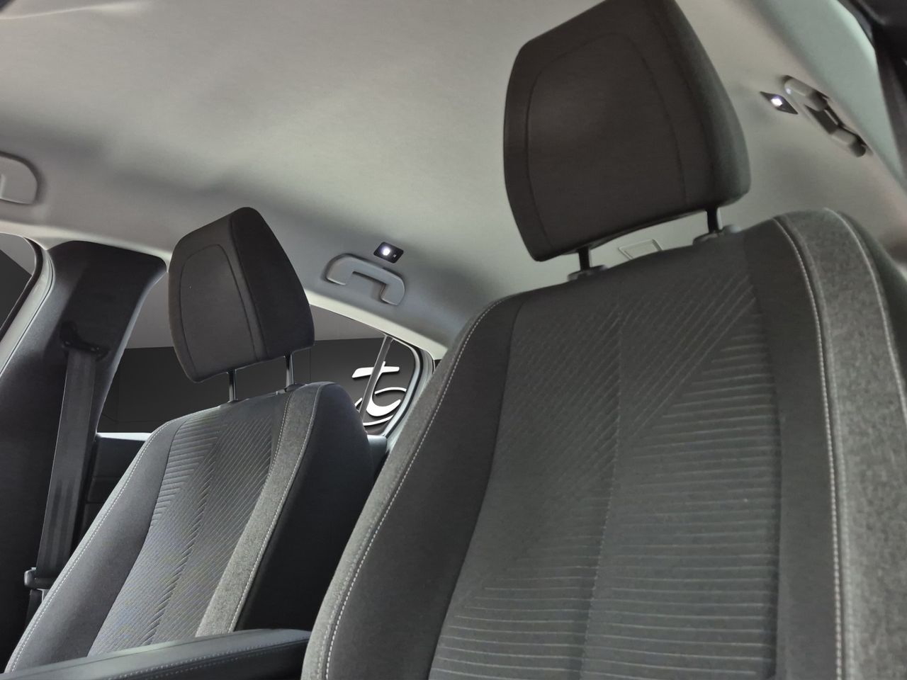 Peugeot 308 5P Active Pack BlueHDi 130 S&S EAT8 - Foto 14