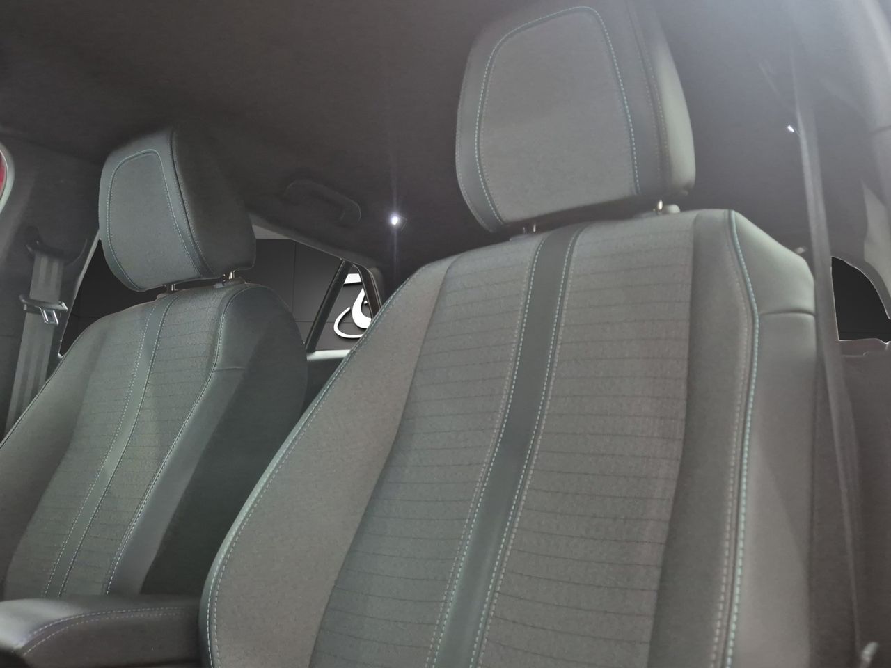 Peugeot 2008 Allure Pack Puretech 130 S&S 6 Vel. MAN - Foto 16