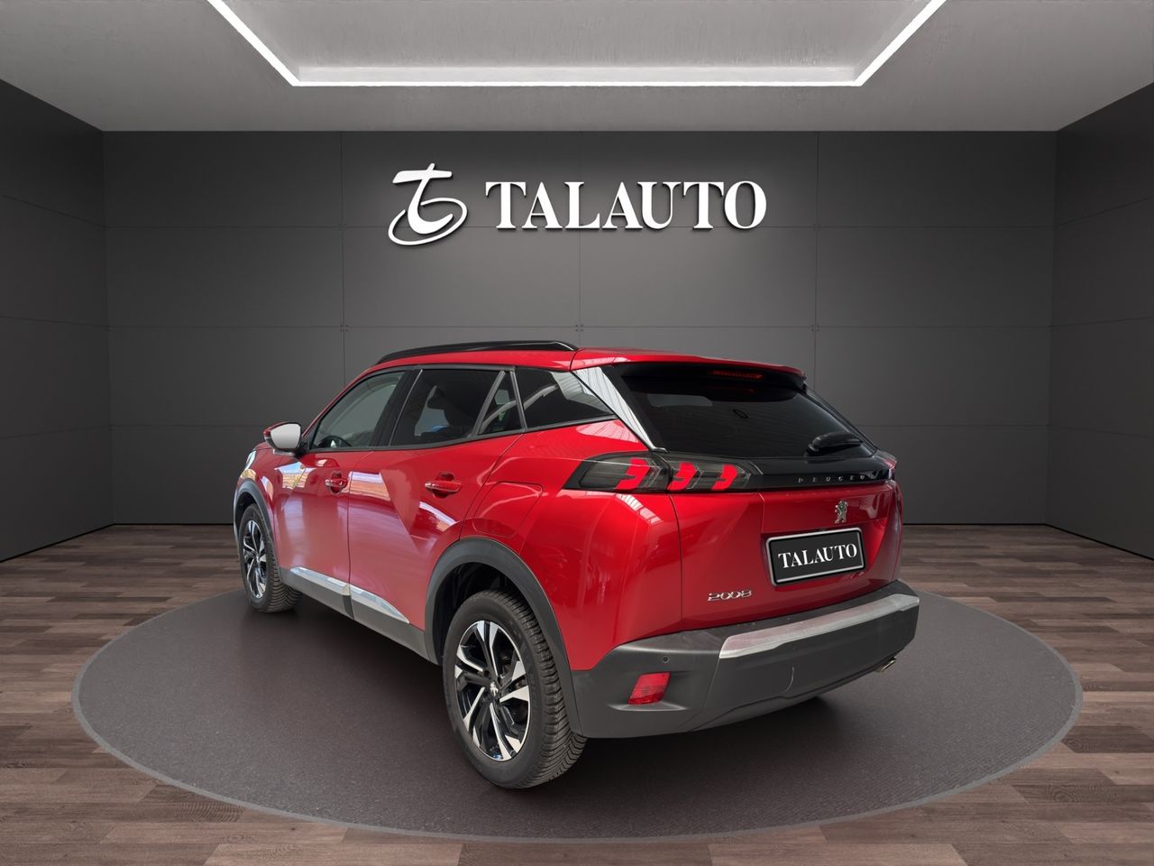 Peugeot 2008 Allure BlueHDI 130 S&S EAT8 - Foto 4