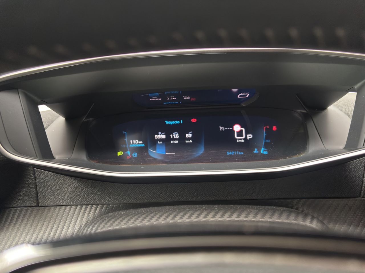 Peugeot 2008 Allure Pack BlueHDI 130 S&S EAT8 - Foto 18