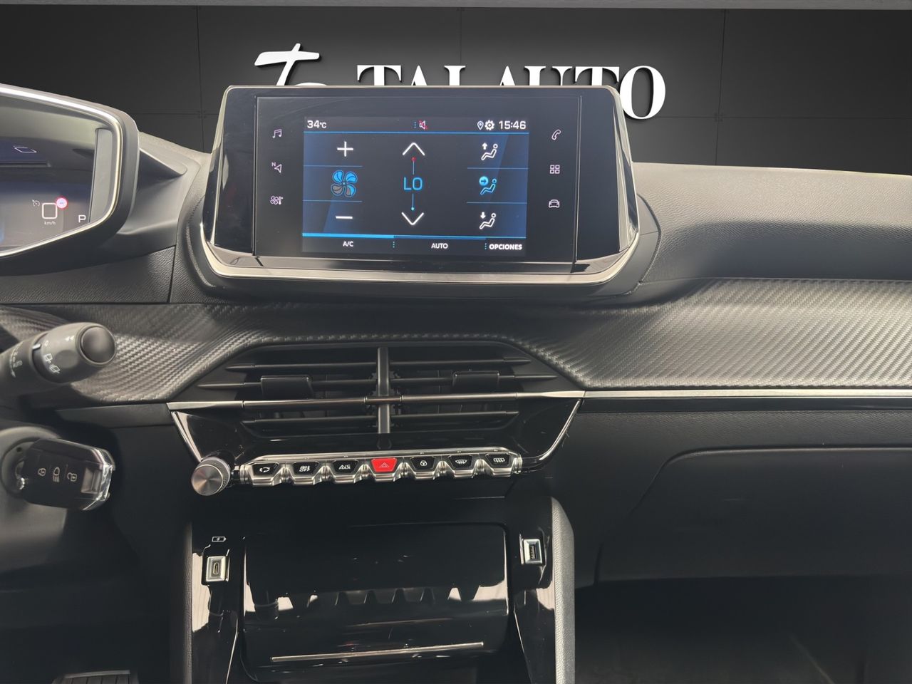 Peugeot 2008 Allure Pack BlueHDI 130 S&S EAT8 - Foto 22