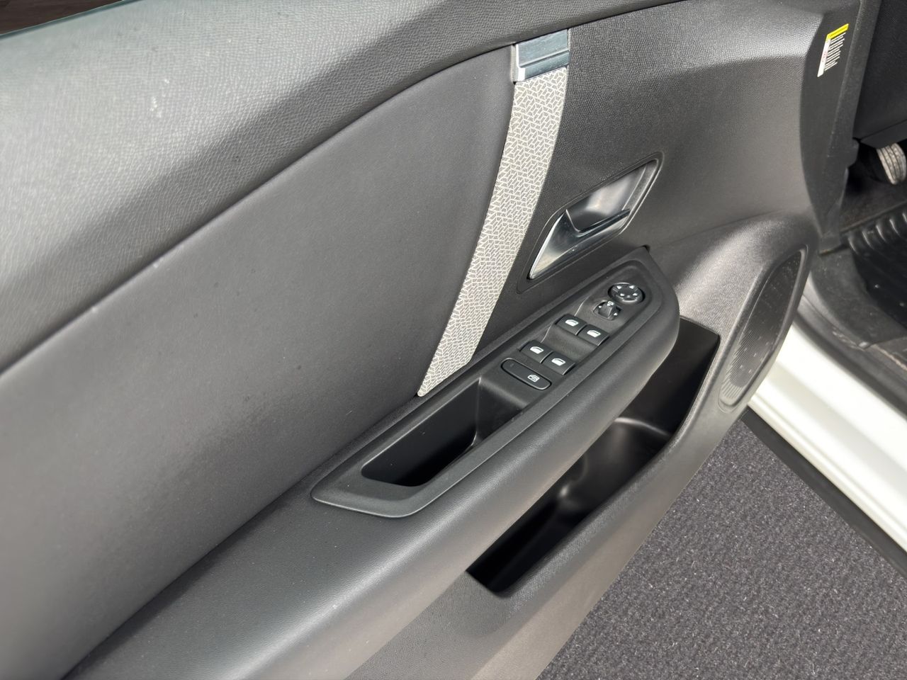 Citroën C4 PureTech 130 S&S 6v Feel Pack - Foto 19