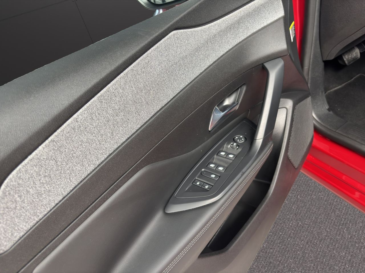 Peugeot 308 5P Allure BlueHDi 130 S&S EAT8 - Foto 19