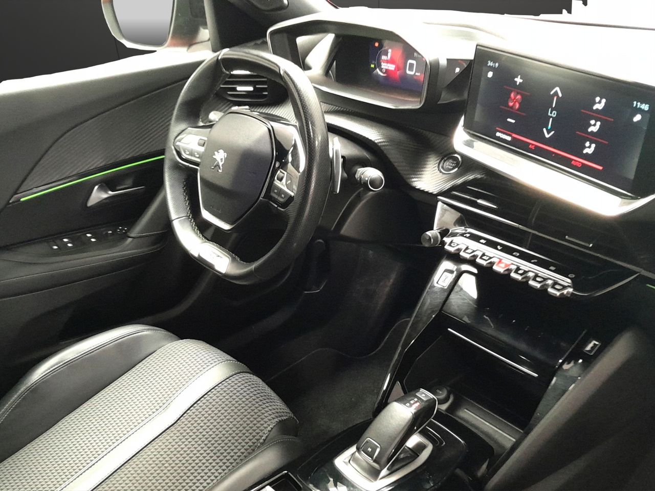 Peugeot 2008 GT BlueHDI 130 S&S EAT8 - Foto 15